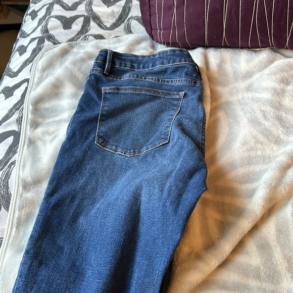 EUC Tommy slim jeans - Picture 8 of 8